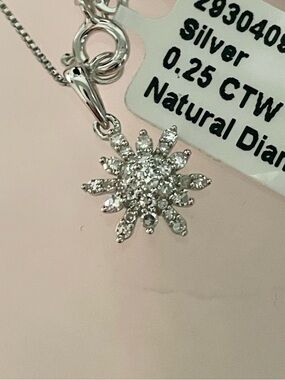18 in Solid Sterling Silver Chain w/ 0.25 CTW Diamond Starburst Pendant Necklace